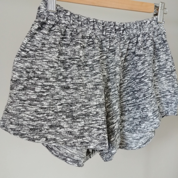 Brandy Melville Remi Shorts Heather Grey Cotton One Size - Picture 8 of 10